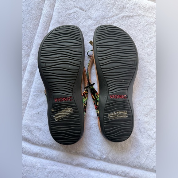 Vionic Bella IIWomen's Floral Toe Post Flip Flop Sandals Size 8 podiatric disign - Picture 11 of 13